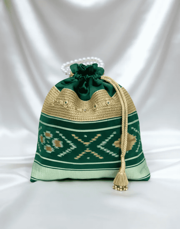 [Product Title] - Avyaan