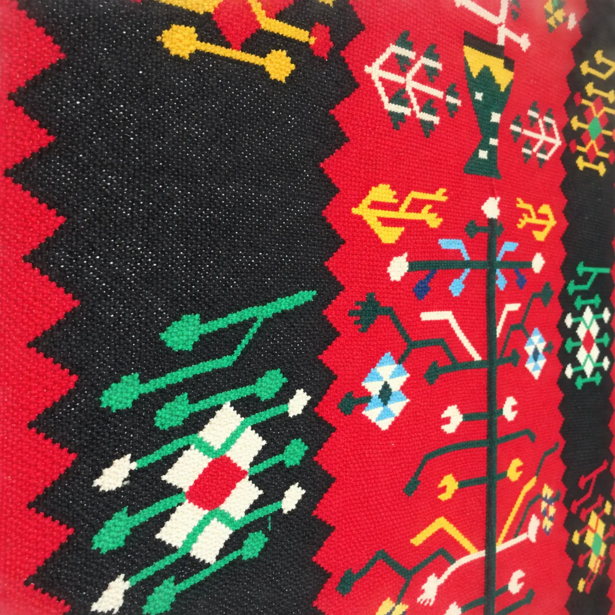 Folk Motif Handwoven Dhurrie