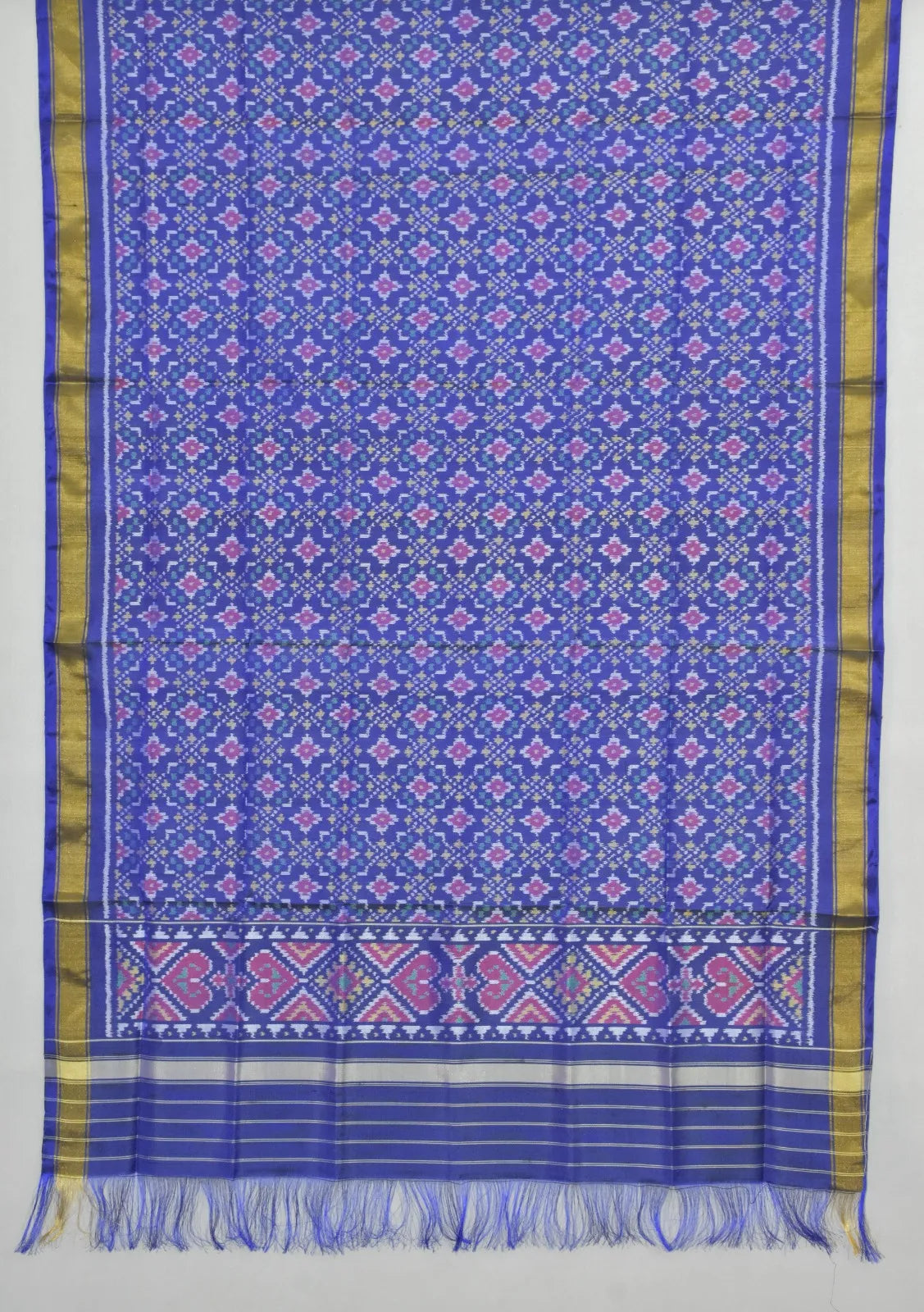 Intricate Diamond Weave Patola Dupatta